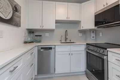 19 Winchester Street #711, Brookline, MA 02446 - Photo 2