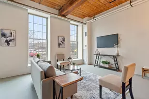 35 Riverwalk Way, Lowell, MA 01854 - Photo 4