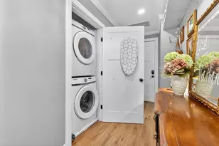 1721 Centre St, Boston, MA 02132 - Photo 16