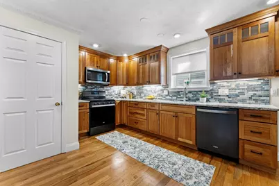 24 Glen St #1, Somerville, MA 02145 - Photo 10