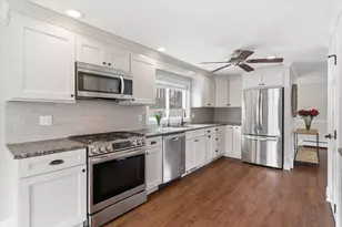 187 Pike St, Tewksbury, MA 01876 - Photo 10