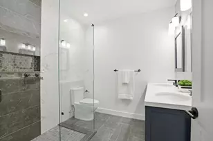 82 Willow Ave, Somerville, MA 02144 - Photo 18