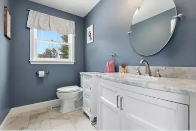 39 Unicorn Cir, Amesbury, MA 01913 - Photo 10