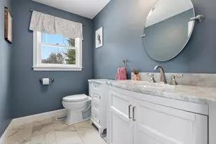 39 Unicorn Cir, Amesbury, MA 01913 - Photo 10