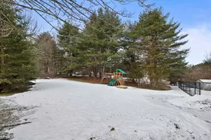 39 Unicorn Cir, Amesbury, MA 01913 - Photo 24