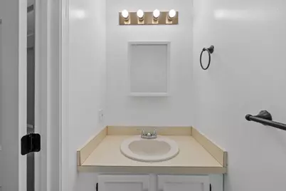 1 Perry Ave #1, Lawrence, MA 01841 - Photo 8