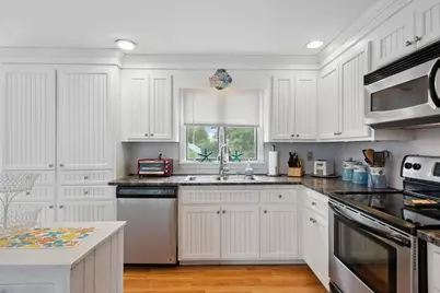 63 Ellsworth Dr, Falmouth, MA 02536 - Photo 6