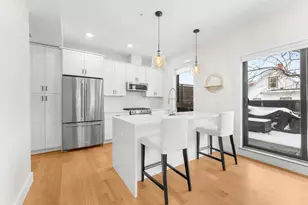 13 Alpine St, Somerville, MA 02144 - Photo 1