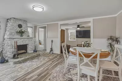 22 Milford St, Medway, MA 02053 - Photo 8