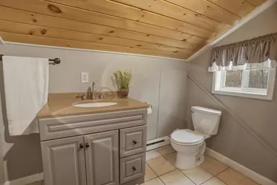 22 Milford St, Medway, MA 02053 - Photo 26