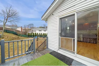 7 Gables Cir, Salem, MA 01970 - Photo 34