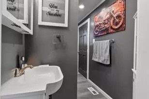 27 Herbert Rd, Quincy, MA 02171 - Photo 10