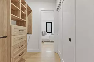 118 B St, Boston, MA 02127 - Photo 6