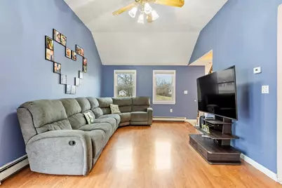 27 Merrimac Dr, Pepperell, MA 01463 - Photo 14