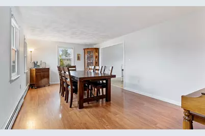 27 Merrimac Dr, Pepperell, MA 01463 - Photo 2