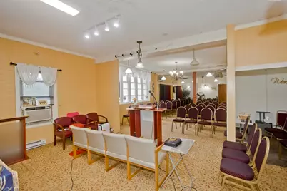 193 Elm, Holyoke, MA 01040 - Photo 2