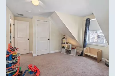 81 Longmeadow Dr, Lowell, MA 01852 - Photo 32