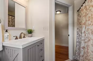 81 Longmeadow Dr, Lowell, MA 01852 - Photo 28