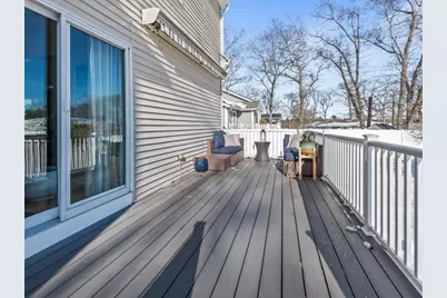 81 Longmeadow Dr, Lowell, MA 01852 - Photo 38