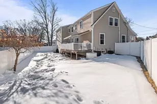 81 Longmeadow Dr, Lowell, MA 01852 - Photo 40