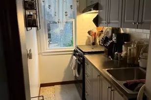 560 William St, Fall River, MA 02721 - Photo 4