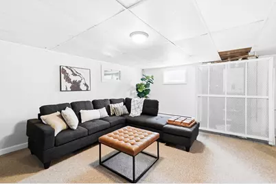 22 Longwood Ave, Woburn, MA 01801 - Photo 6