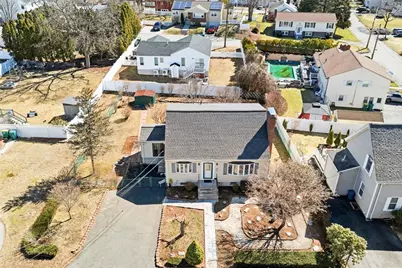 22 Longwood Ave, Woburn, MA 01801 - Photo 38