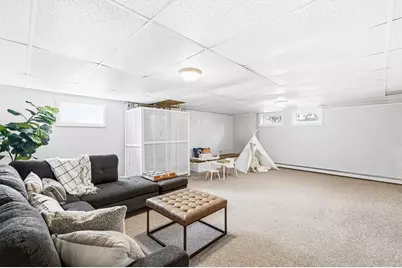 22 Longwood Ave, Woburn, MA 01801 - Photo 24