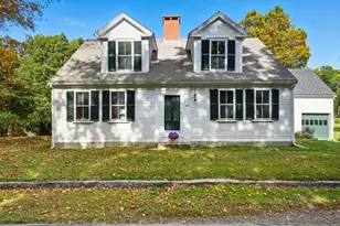 342 Summer St, Norwell, MA 02061 - Photo 2