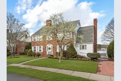 10 Dartmouth Street, Winchester, MA 01890 - Photo 2