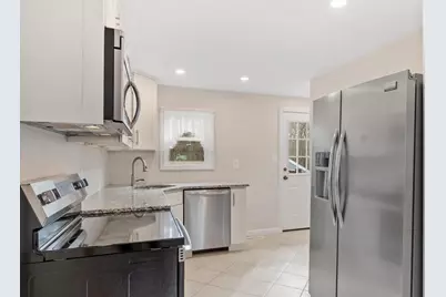 6 Bartlett St, Oxford, MA 01540 - Photo 14