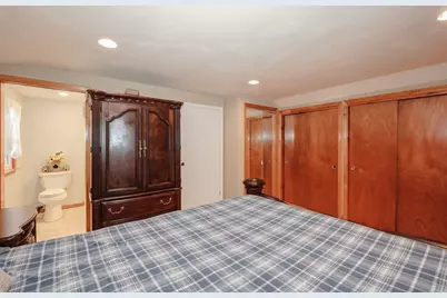 57 Arnold Ave, Lowell, MA 01852 - Photo 12