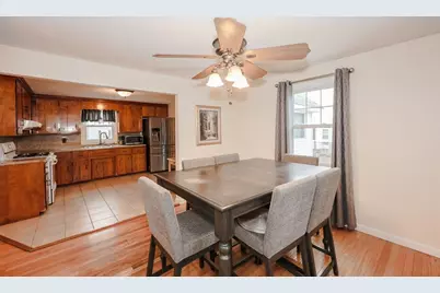 57 Arnold Ave, Lowell, MA 01852 - Photo 4