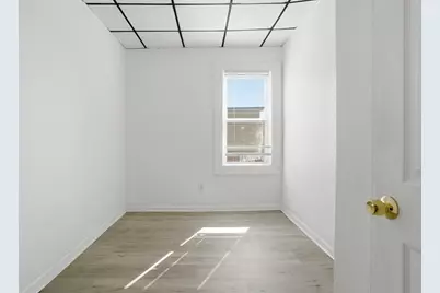 43 Wamesit St, Lowell, MA 01852 - Photo 24