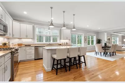 115 Forest St, Reading, MA 01867 - Photo 18