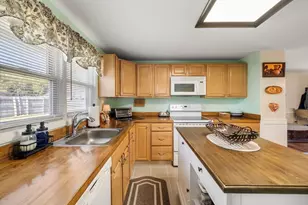 126 Bates Rd, Brockton, MA 02302 - Photo 16