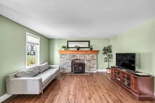 48 Fairview St A/K/A 15 Shaw St, East Longmeadow, MA 01028 - Photo 4