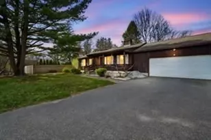 15 Harmon Ave, East Longmeadow, MA 01028 - Photo 1