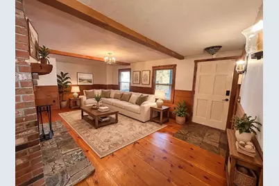 15 Harmon Ave, East Longmeadow, MA 01028 - Photo 4