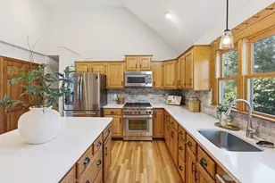 58 Kelleher St, Marlborough, MA 01752 - Photo 2