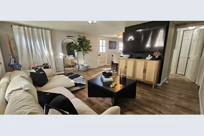 18 Massasoit Ave, Brockton, MA 02302 - Photo 8