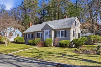 38 Morgan Avenue, Wakefield, MA 01880 - Photo 2