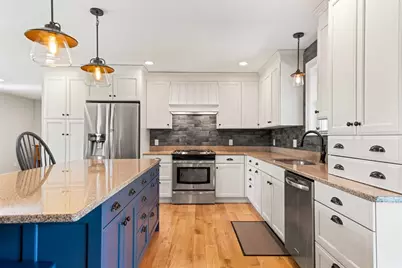 135 Sutherland, Somerset, MA 02726 - Photo 10