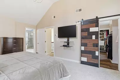 179 Pleasant Street, Framingham, MA 01701 - Photo 18