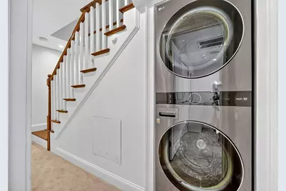 671 E 5th St #1, Boston, MA 02127 - Photo 22