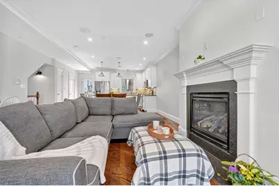 671 E 5th St #1, Boston, MA 02127 - Photo 12