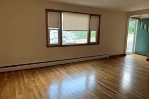 17 Maywood Ln, Woburn, MA 01801 - Photo 2