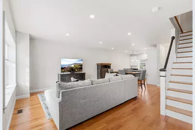 176 Main St #3, Medway, MA 02053 - Photo 4