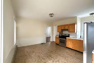 518 Watertertown St, Newton, MA 02460 - Photo 2