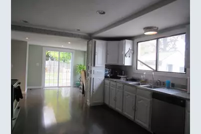 351 Plantation St, Worcester, MA 01604 - Photo 14